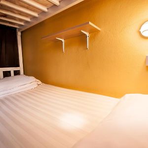 Thai Thai Hostel